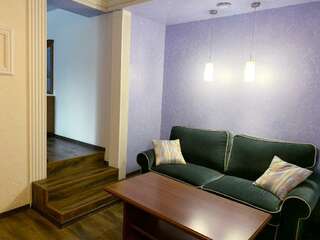 Гостиница Атриум Курган Номер люкс с 1 двуспальной кроватью-5